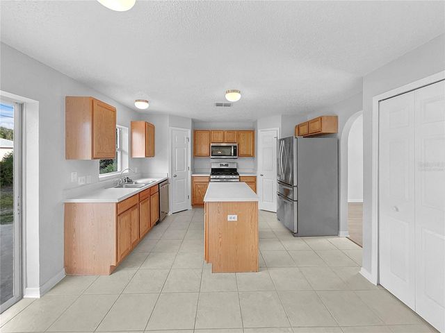 2820 KIMBERLY DRIVE, Deltona, FL 32738