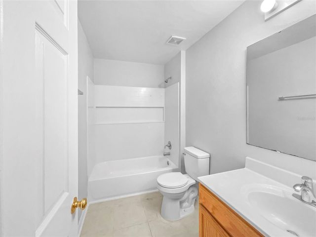 2820 KIMBERLY DRIVE, Deltona, FL 32738