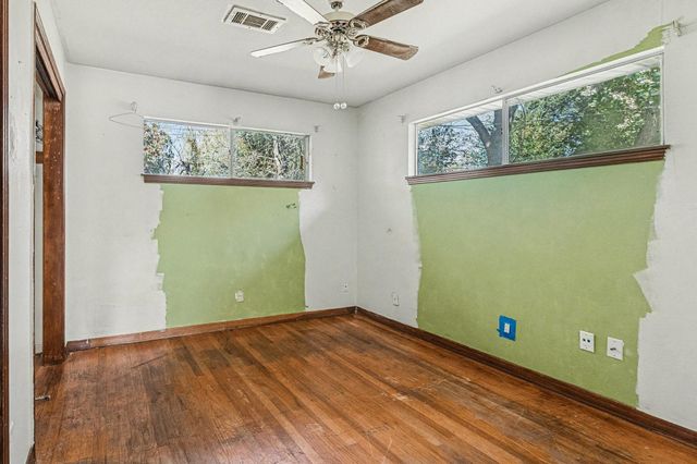 719 Burke Road, Pasadena, TX 77506