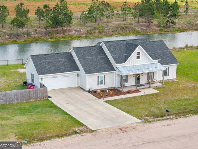 404 Zoarbella Drive, Baxley, GA 31513