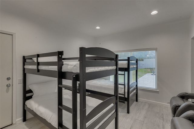 6319 Windmill Circle, Dallas, TX 75252