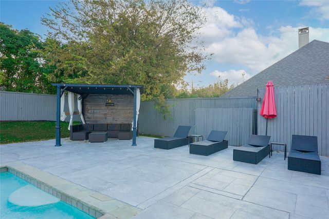 6319 Windmill Circle, Dallas, TX 75252