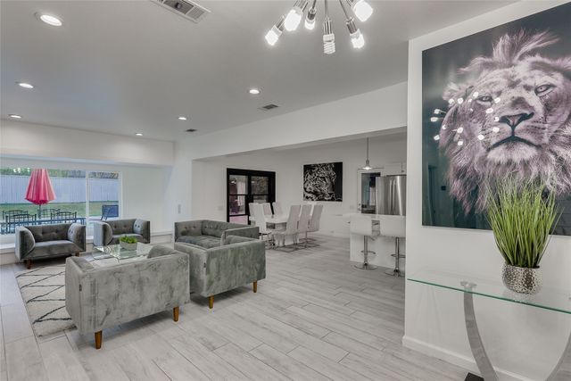 6319 Windmill Circle, Dallas, TX 75252
