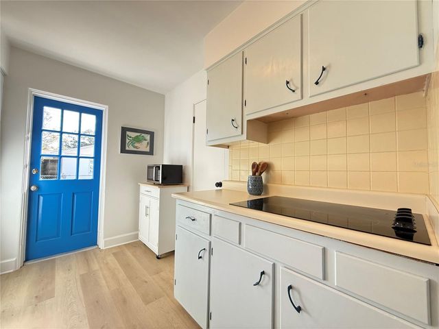 199 TROPIC BOULEVARD W, Largo, FL 33770