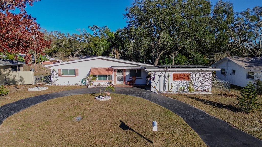 199 TROPIC BOULEVARD W, Largo, FL 33770