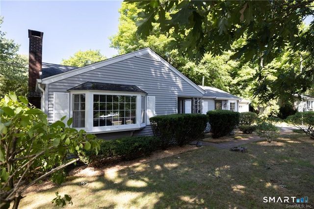 37 Old Wheeler Lane, Avon, CT 06001