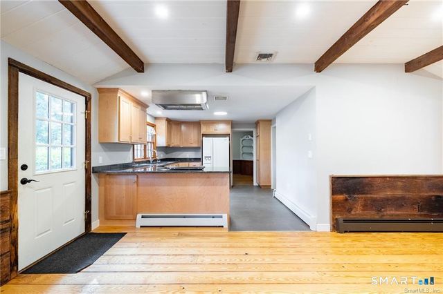 37 Old Wheeler Lane, Avon, CT 06001