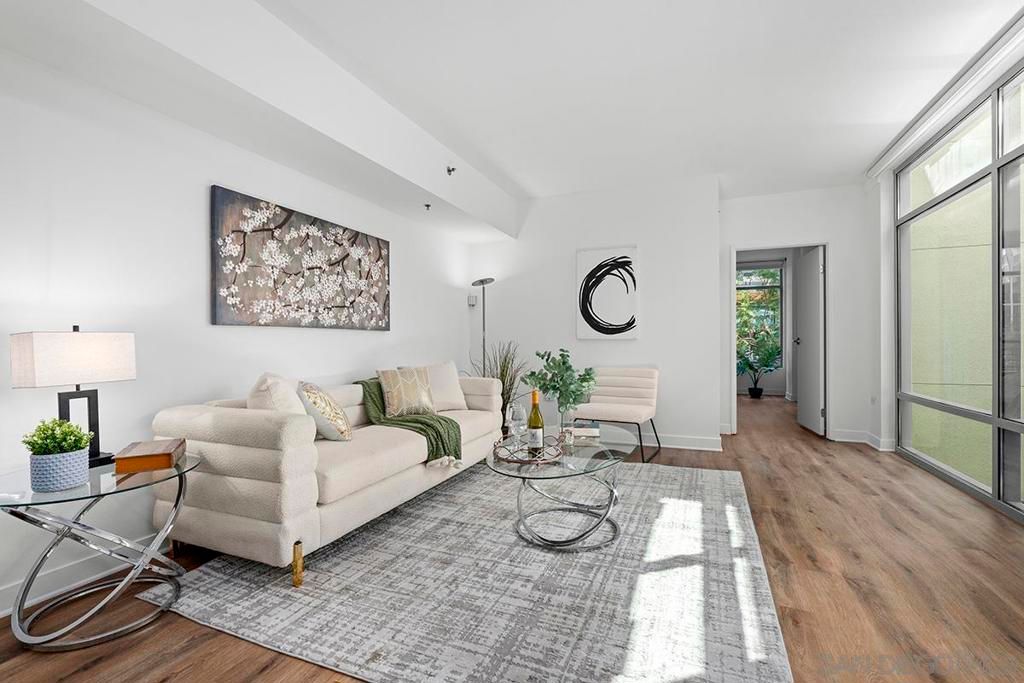Image 1 of property listing at 425 W Beech Street 303, San Diego, CA 92101