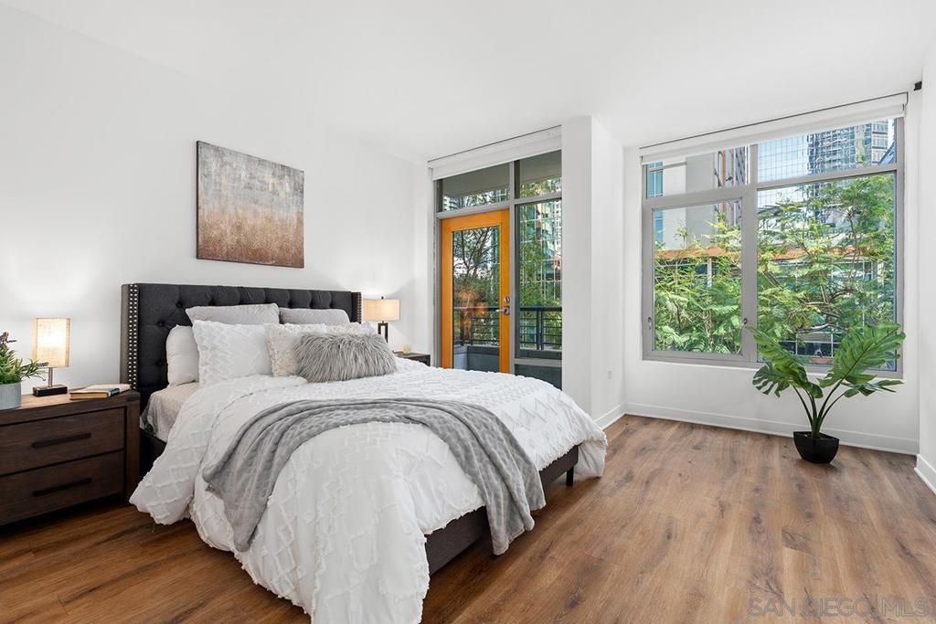 Image 17 of property listing at 425 W Beech Street 303, San Diego, CA 92101
