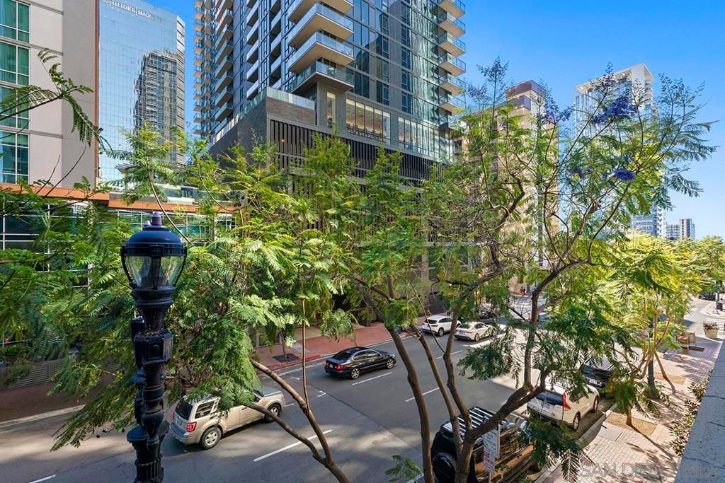 Image 20 of property listing at 425 W Beech Street 303, San Diego, CA 92101