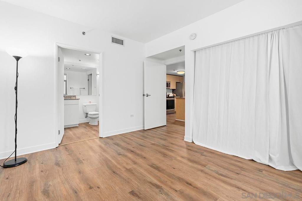 Image 29 of property listing at 425 W Beech Street 303, San Diego, CA 92101