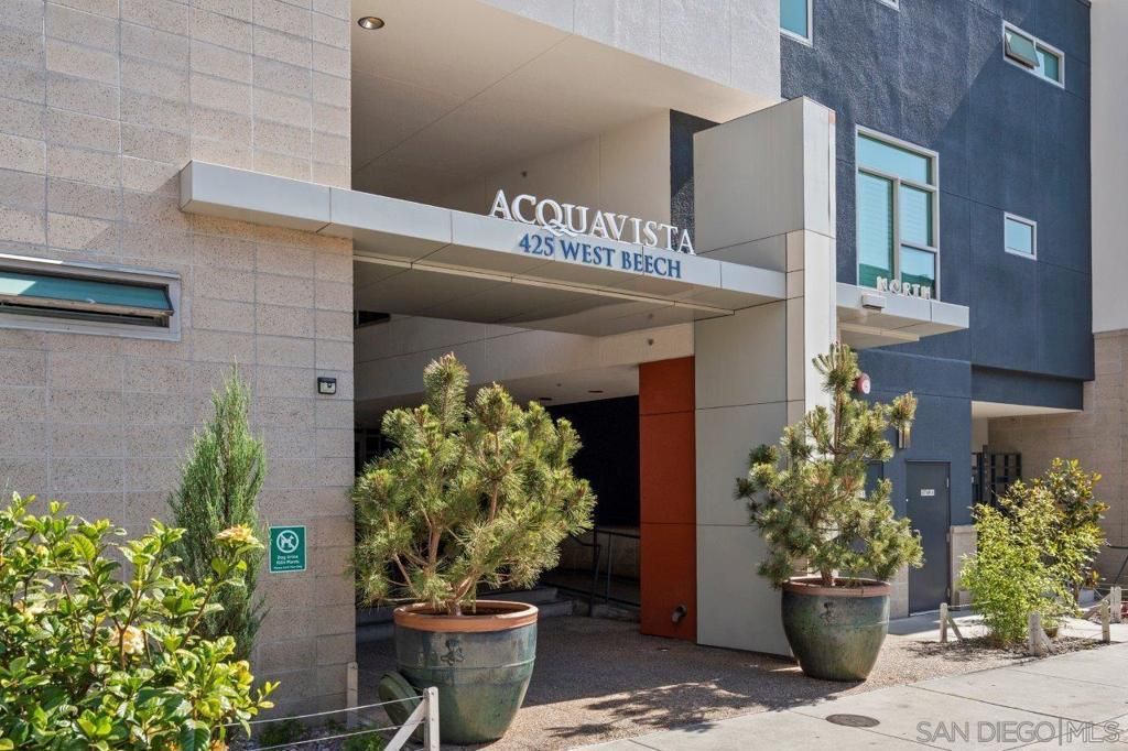 Image 34 of property listing at 425 W Beech Street 303, San Diego, CA 92101
