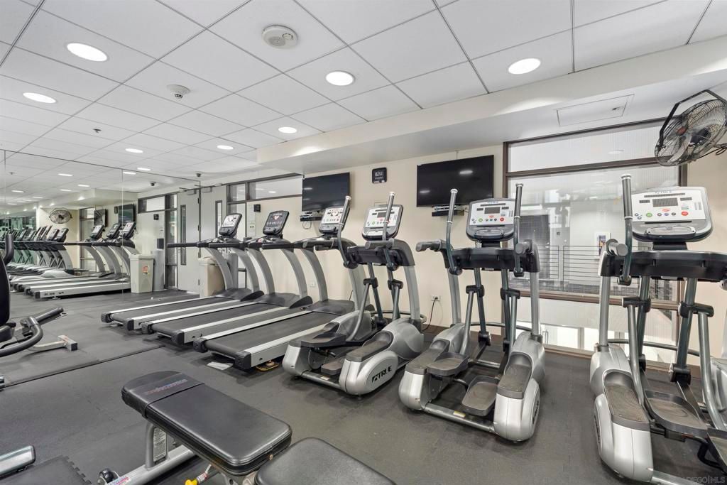 Image 43 of property listing at 425 W Beech Street 303, San Diego, CA 92101