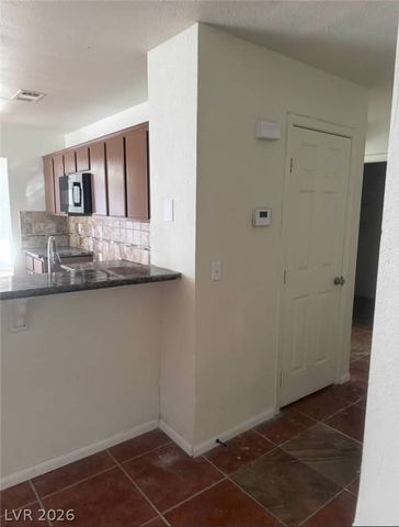 5115 Blossom Avenue, Las Vegas, NV 89142