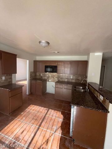 5115 Blossom Avenue, Las Vegas, NV 89142