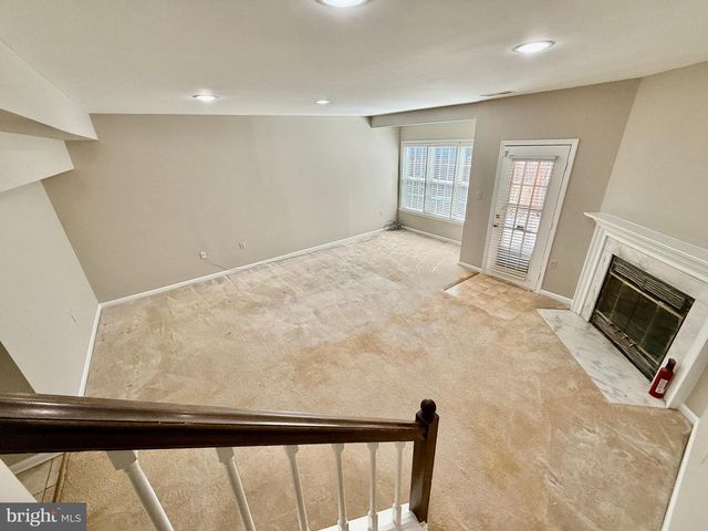 6166 WELLINGTON COMMONS DR, Alexandria, VA 22310