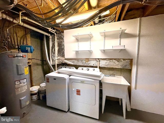 6166 WELLINGTON COMMONS DR, Alexandria, VA 22310