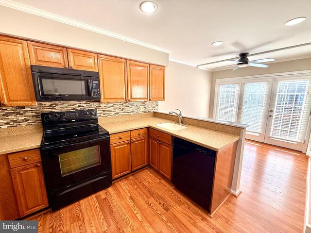 6166 WELLINGTON COMMONS DR, Alexandria, VA 22310