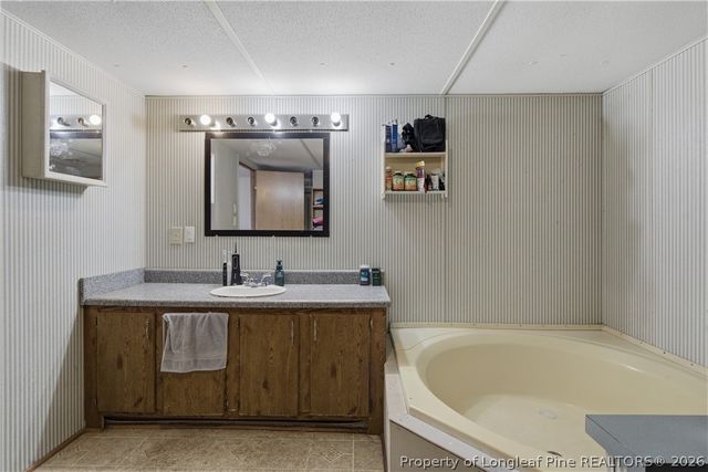 8637 Durant Nixon Road, Linden, NC 28356