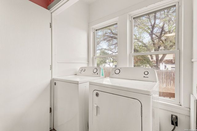 905 N Camp, Seguin, TX 78155