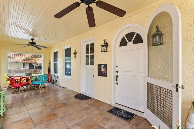 905 N Camp, Seguin, TX 78155