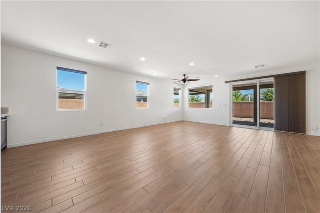 4681 South East Clifftop Drive, Pahrump, NV 89061