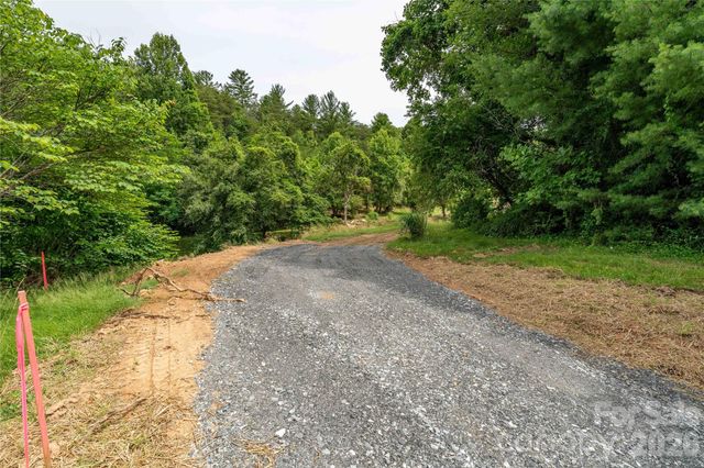 9999 Morgan Branch Road, Weaverville, NC 28787
