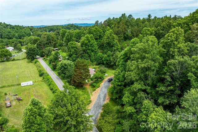 9999 Morgan Branch Road, Weaverville, NC 28787