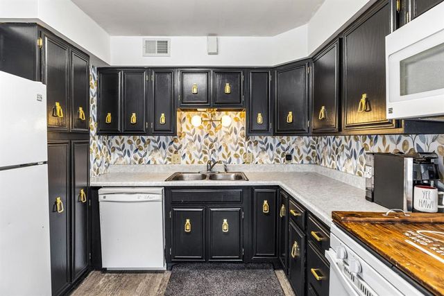 2931 8th Street, Eau Claire, WI 54703