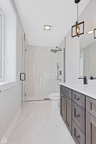 8631 W Grand Avenue 4W, River Grove, IL 60171