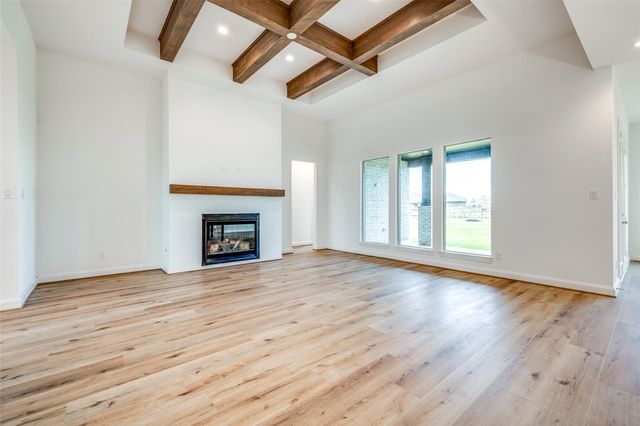 221 Arborwood Drive, Waller, TX 77484