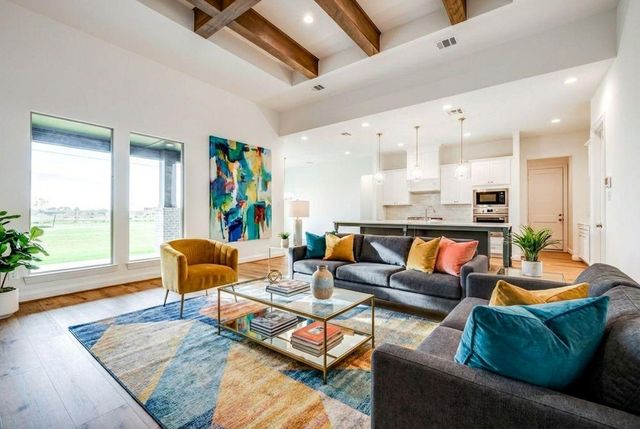 221 Arborwood Drive, Waller, TX 77484