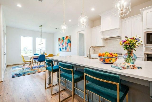 221 Arborwood Drive, Waller, TX 77484