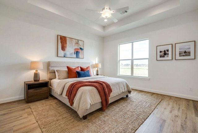 221 Arborwood Drive, Waller, TX 77484