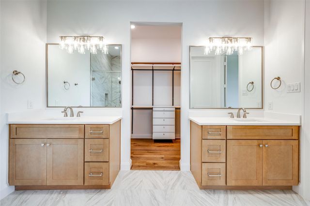 221 Arborwood Drive, Waller, TX 77484