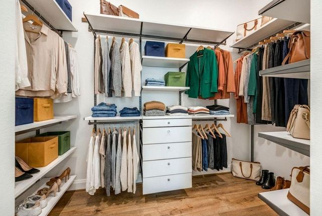 221 Arborwood Drive, Waller, TX 77484