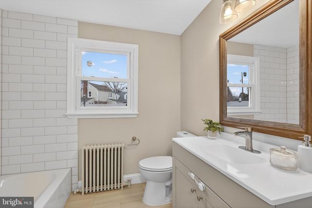 1202 PARKER AVE, Hyattsville, MD 20782