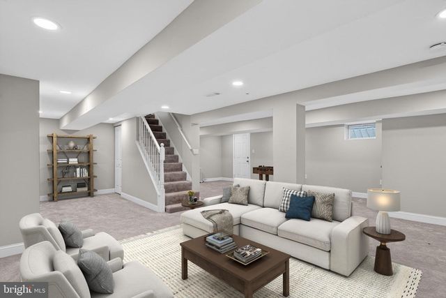 1202 PARKER AVE, Hyattsville, MD 20782