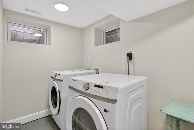 1202 PARKER AVE, Hyattsville, MD 20782