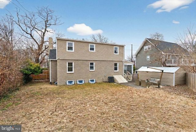 1202 PARKER AVE, Hyattsville, MD 20782