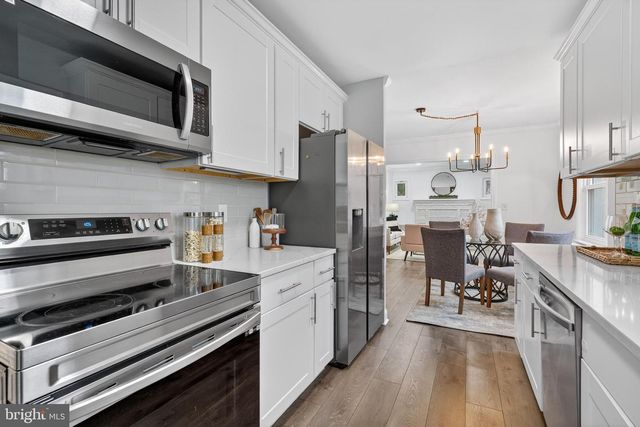 1202 PARKER AVE, Hyattsville, MD 20782