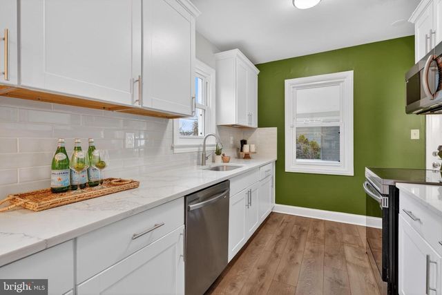 1202 PARKER AVE, Hyattsville, MD 20782