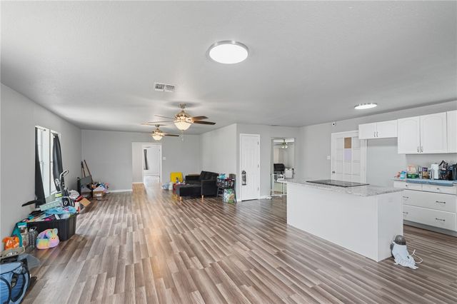 259 N County Road 1043, Kingsville, TX 78363