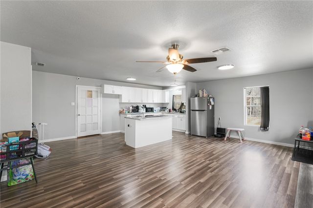 259 N County Road 1043, Kingsville, TX 78363