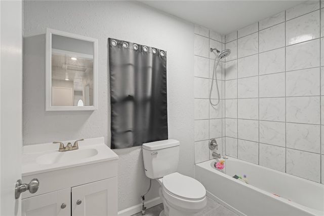 259 N County Road 1043, Kingsville, TX 78363