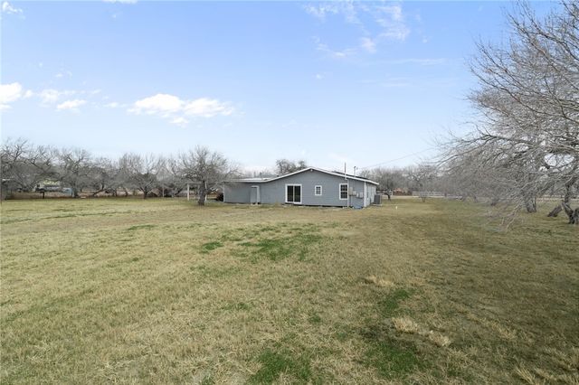 259 N County Road 1043, Kingsville, TX 78363
