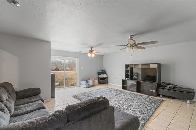 259 N County Road 1043, Kingsville, TX 78363