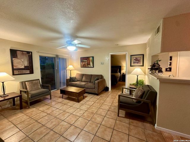 11311 Sir Winston St Apt 105, San Antonio, TX 78216