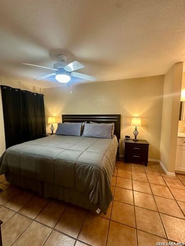 11311 Sir Winston St Apt 105, San Antonio, TX 78216