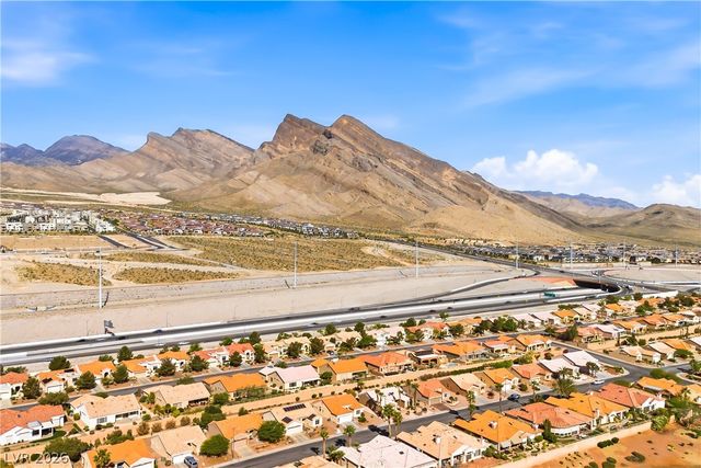 2261 Hot Oak Ridge Street, Las Vegas, NV 89134